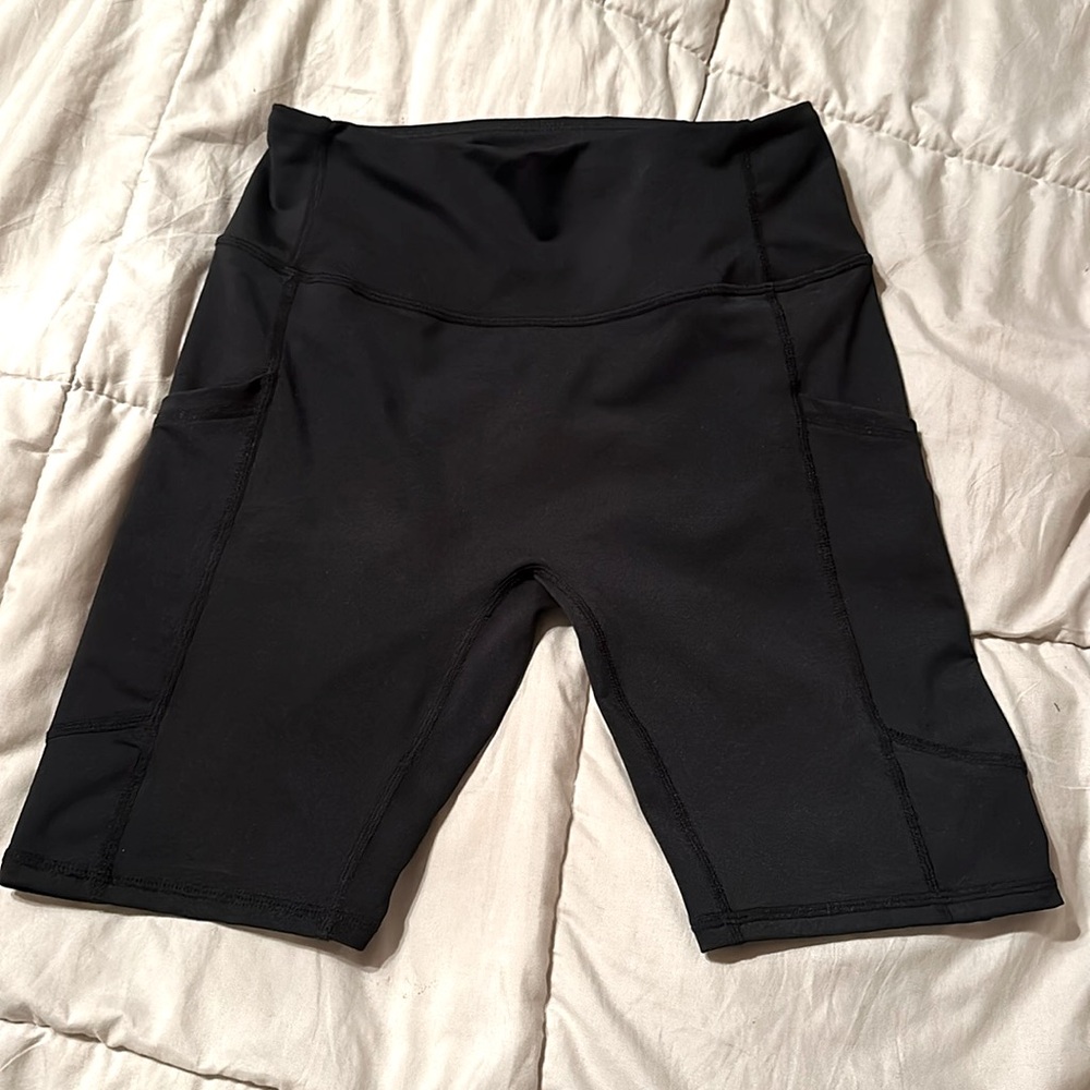 Like new Savvi Larissa Bike Short